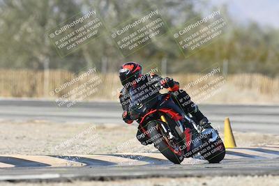 media/Dec-01-2025-Moto Forza (Mon) [[2daa91e15f]]/2-Intermediate Group/Session 3 (Turn 3)/